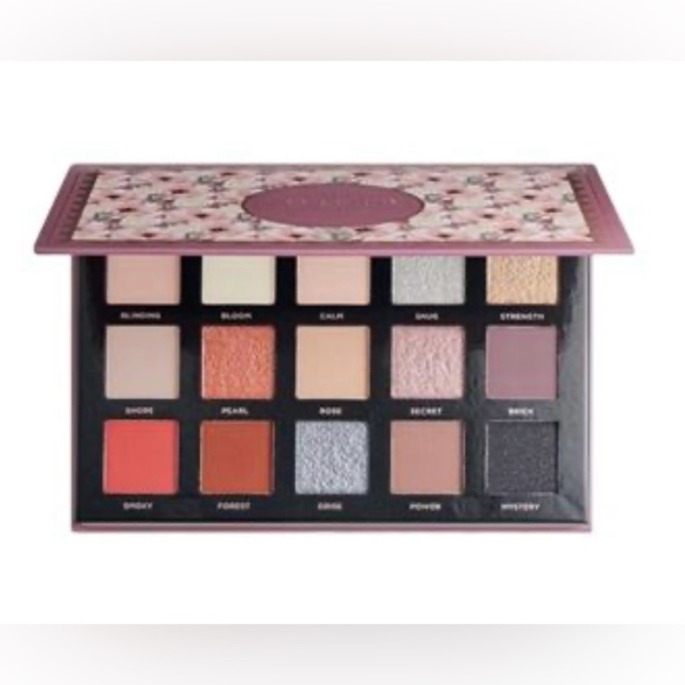 NIB Ace Beaute Smoky Roses Eye Shadow Palette